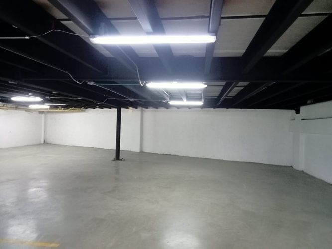 Bodega en arriendo en Suramérica, Itagüí, 1180 m² · foto 12 de 16