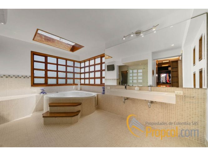 Casa de 4 alcobas en venta en Ub Los Geranios, Chía, 1204 m² · foto 19 de 20