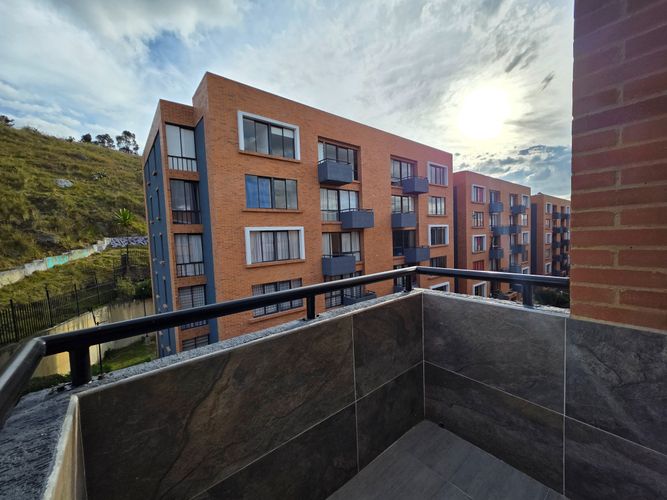 Apartamento de 3 alcobas en venta en Ciudad Verde, Soacha, 68 m² · foto 9 de 23
