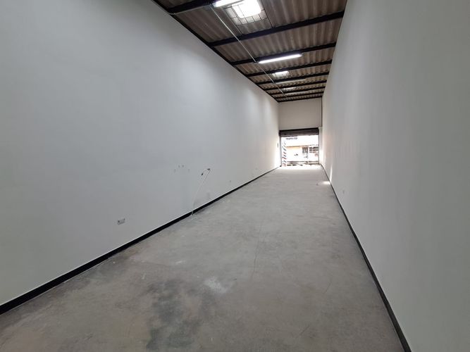 Local en arriendo en Zona Industrial La Rosa, Dosquebradas, 60 m² · foto 2 de 8