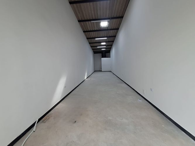 Local en arriendo en Zona Industrial La Rosa, Dosquebradas, 60 m² · foto 2 de 9