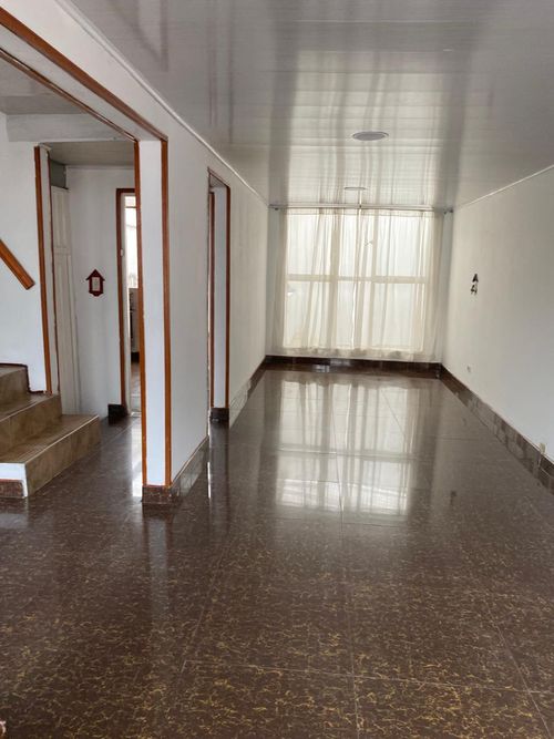 Casa de 4 alcobas en venta en Molinos Del Viento, Bogotá, 252 m² · foto 5 de 23