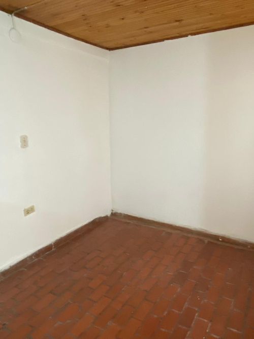 Casa de 4 alcobas en venta en Molinos Del Viento, Bogotá, 252 m² · foto 14 de 23