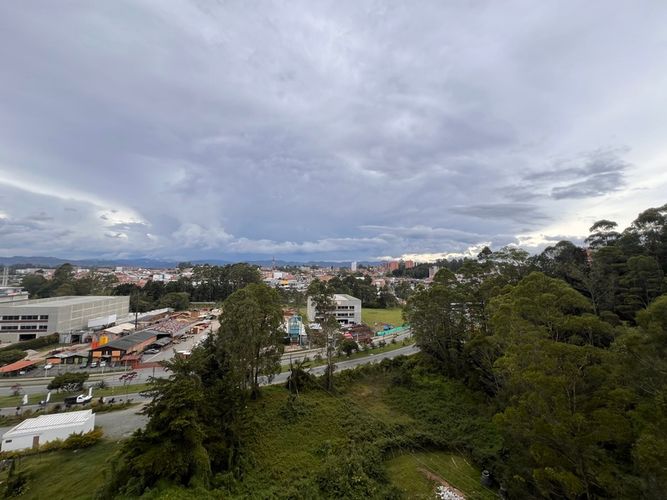 Apartamento de 2 alcobas en venta en Cuatro Esquinas, Rionegro, 55 m² · foto 8 de 8