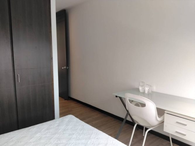 Apartamento de 3 alcobas en arriendo en El Poblado, Medellín, 150 m² · foto 18 de 23
