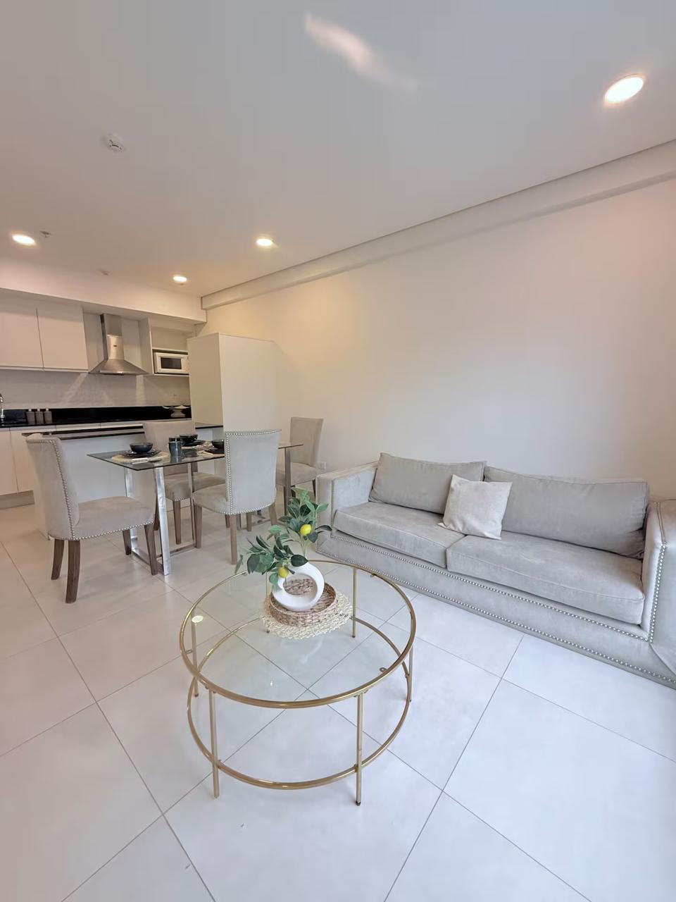 En Alquiler Departamento Amoblado de 1 Habitación en Sajonia A501 — foto 3