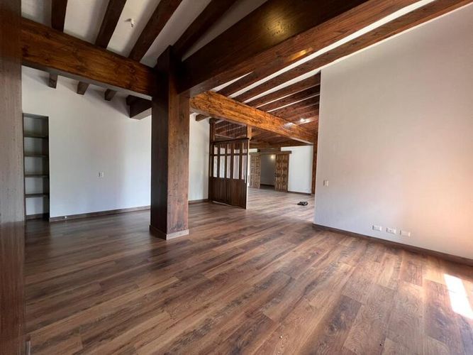 Apartamento de 4 alcobas en venta en Llano Grande, Rionegro, 346 m² · foto 2 de 24