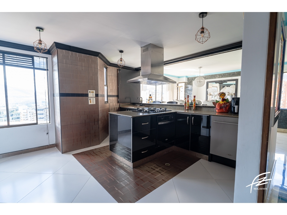 Apartamento en venta en El Poblado, Medellín 4