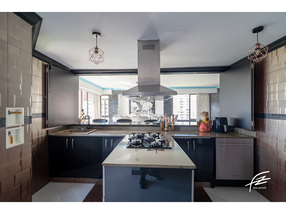 Apartamento en venta en El Poblado, Medellín 5