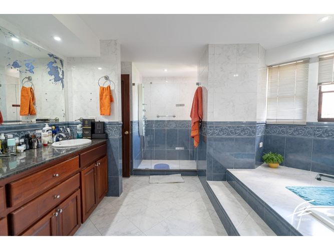 Apartamento de 3 alcobas en venta en Astorga, Medellín, 386 m² · foto 17 de 24