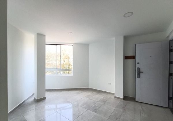 1BR Apartment in Alcala (46 m²) - 2