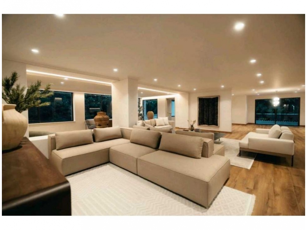 Apartamento en venta en El Poblado, Medellín 5