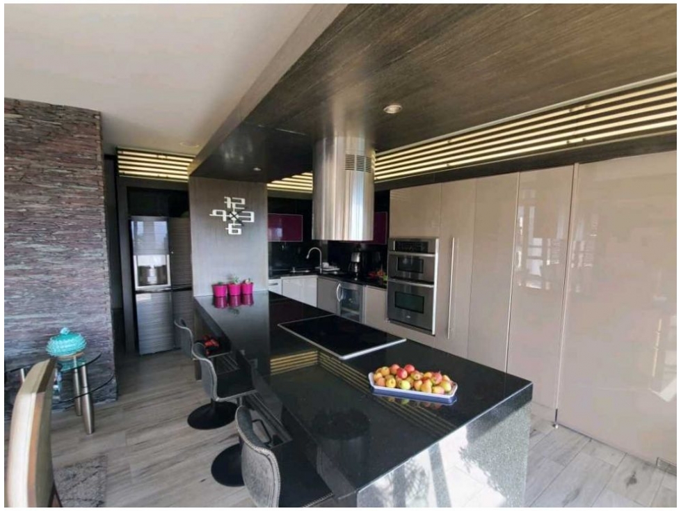 Apartamento en venta en El Poblado, Medellín 5