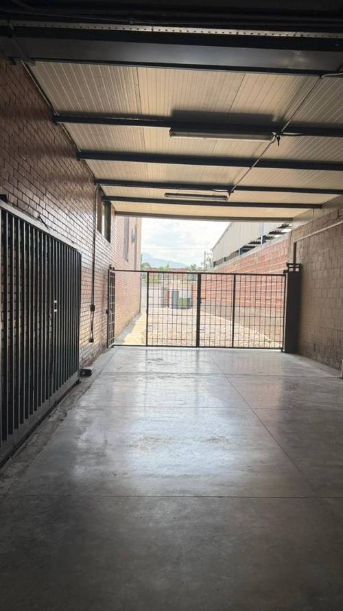Bodega en arriendo en Arroyohondo, Yumbo, 1200 m² · foto 10 de 12