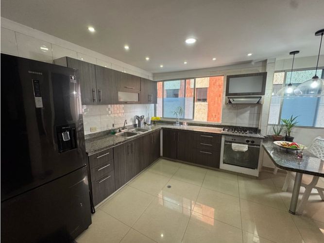 Apartamento de 3 alcobas en venta en Altos Del Prado, Barranquilla, 186 m² · foto 5 de 22