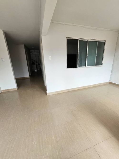 Casa de 8 alcobas en venta en Napoles, Cali, 300 m² · foto 8 de 24