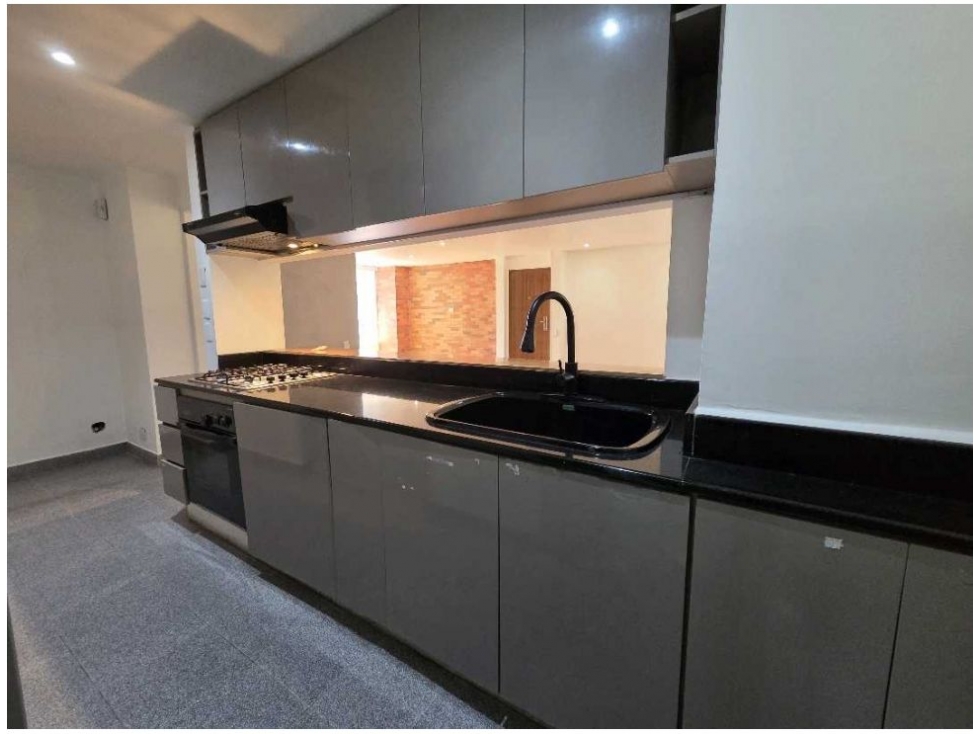 Apartamento en venta en El Poblado, Medellín 5