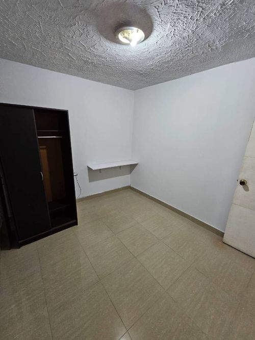 Casa de 8 alcobas en venta en Napoles, Cali, 300 m² · foto 15 de 24