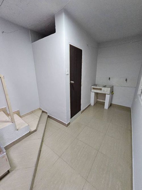 Casa de 8 alcobas en venta en Napoles, Cali, 300 m² · foto 23 de 24