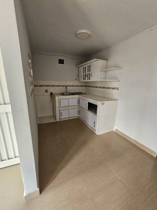Casa de 8 alcobas en venta en Napoles, Cali, 300 m² · foto 24 de 24