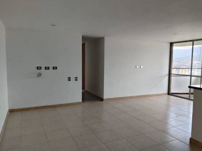 Apartamento de 3 alcobas en arriendo en Vía Las Palmas, Medellín, 88 m² · foto 2 de 23