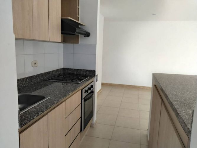 Apartamento de 3 alcobas en arriendo en Vía Las Palmas, Medellín, 88 m² · foto 8 de 23