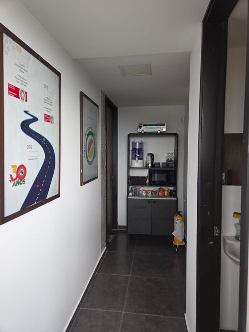 Edificio en venta en Pinares, Pereira, 532 m² · foto 5 de 7