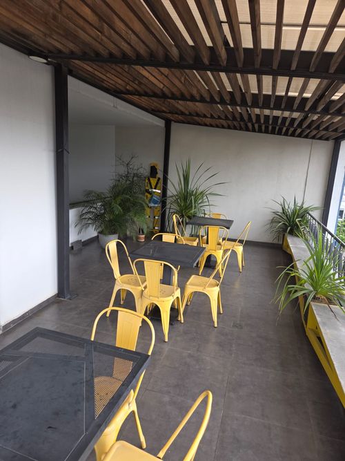 Edificio en venta en Pinares, Pereira, 532 m² · foto 6 de 7