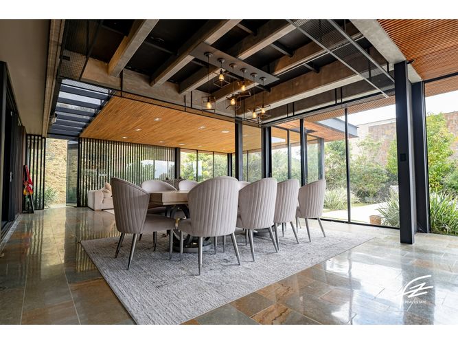Casa de 4 alcobas en venta en Las Palmas, Envigado, 1770 m² · foto 14 de 24