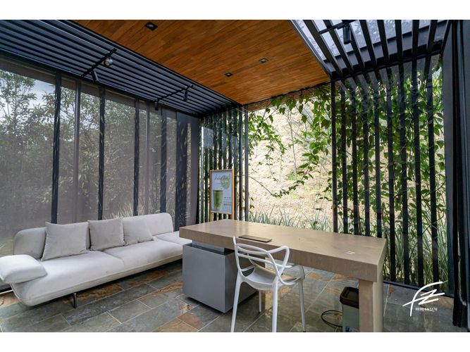 Casa de 4 alcobas en venta en Las Palmas, Envigado, 1770 m² · foto 22 de 24
