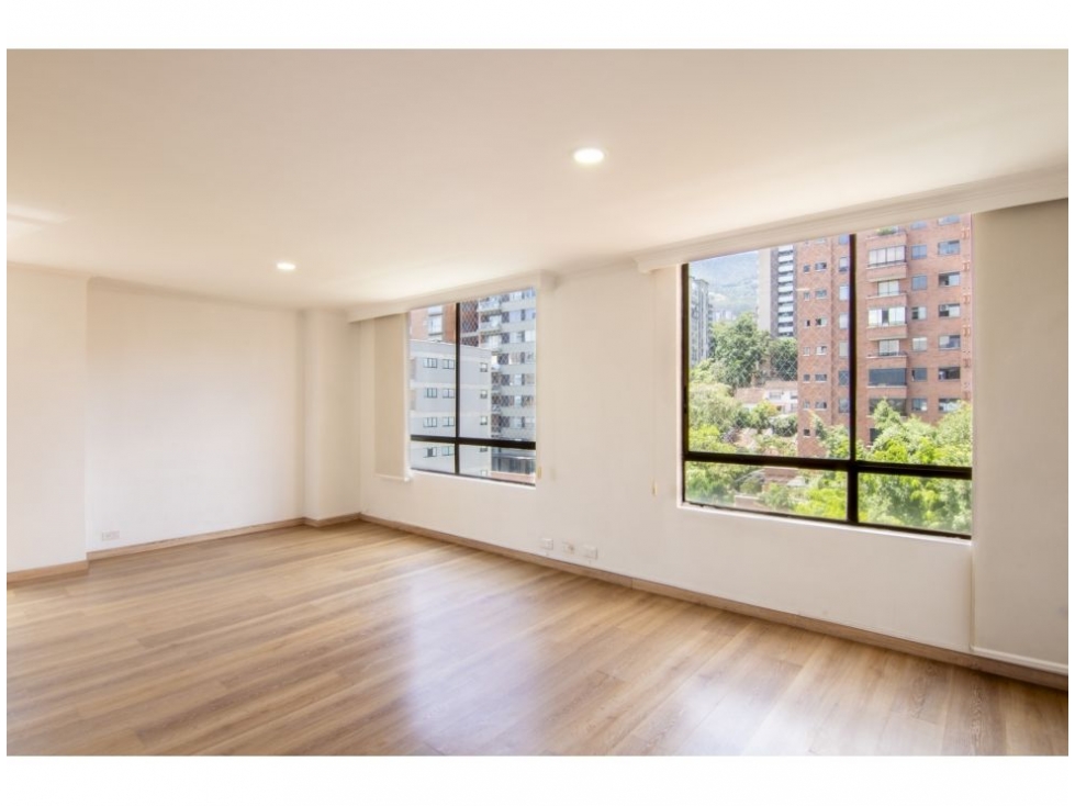 Apartamento en venta en El Poblado, Medellín 5