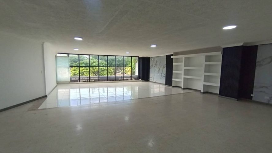 Local en arriendo en Vipasa, Cali, 200 m² · foto 2 de 11