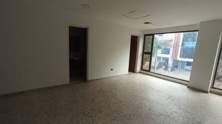 Local en arriendo en San Vicente, Cali, 500 m² · foto 11 de 20