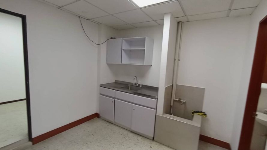Local en arriendo en Ciudad Capri, Cali, 300 m² · foto 18 de 23