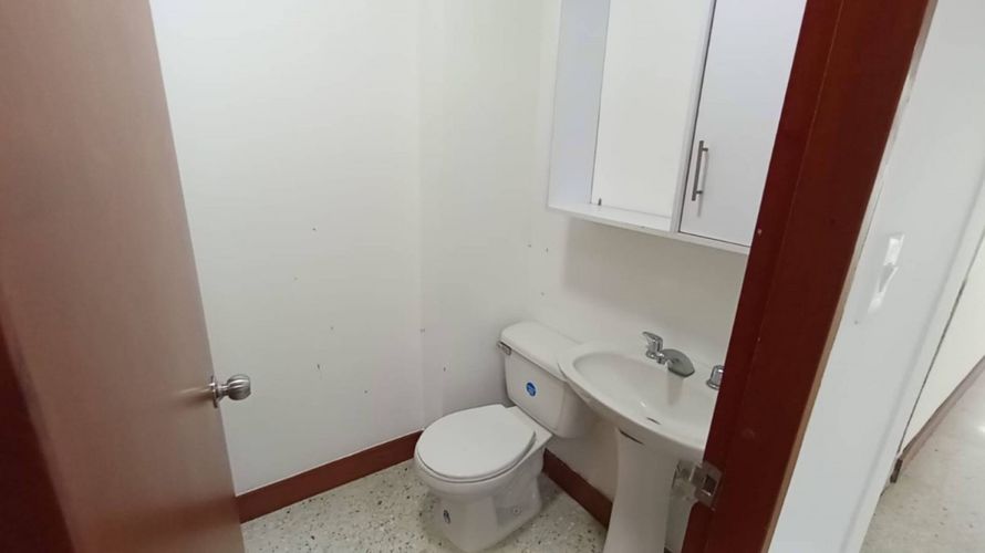Local en arriendo en Ciudad Capri, Cali, 300 m² · foto 19 de 23
