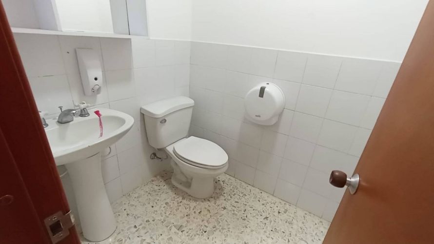Local en arriendo en Ciudad Capri, Cali, 300 m² · foto 21 de 23