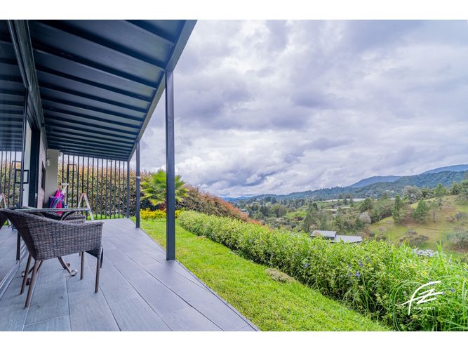 Casa de 5 alcobas en venta en Las Palmas, Envigado, 370 m² · foto 8 de 22