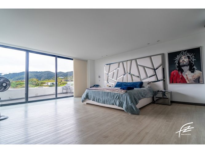 Casa de 5 alcobas en venta en Las Palmas, Envigado, 370 m² · foto 14 de 22