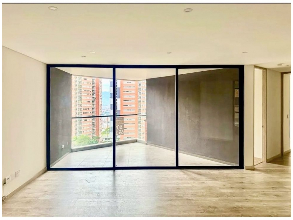 Apartamento en venta en El Poblado, Medellín 4