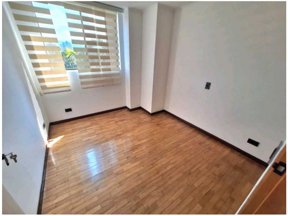Apartamento en venta en El Poblado, Medellín 5