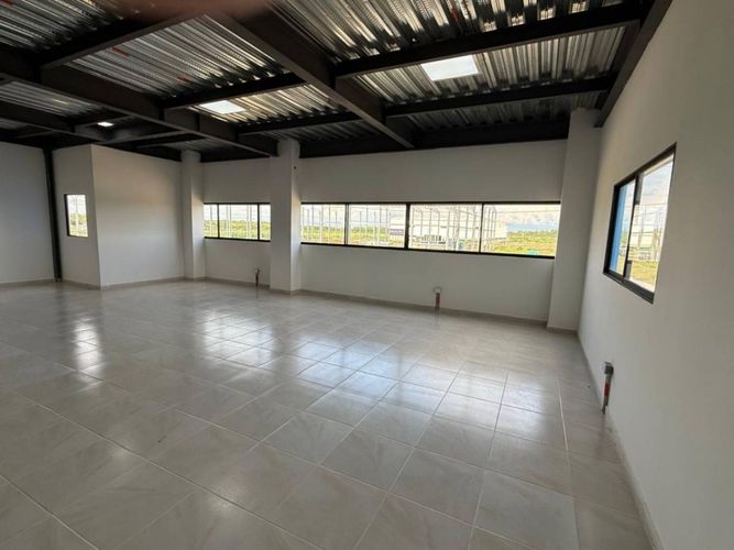 Bodega en arriendo en Palmaseca, Yumbo, 1400 m² · foto 10 de 10