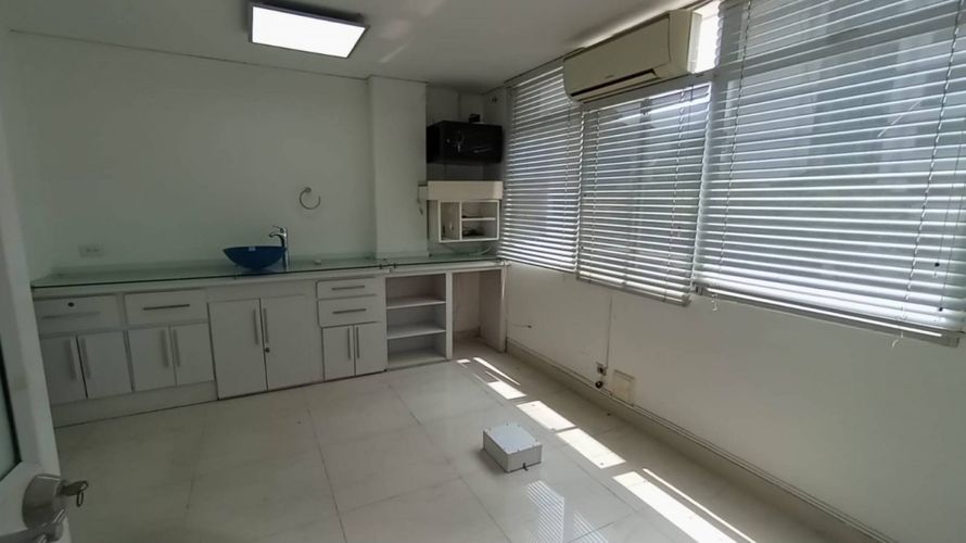 Local en arriendo en Santa Monica, Cali, 90 m² · foto 6 de 24