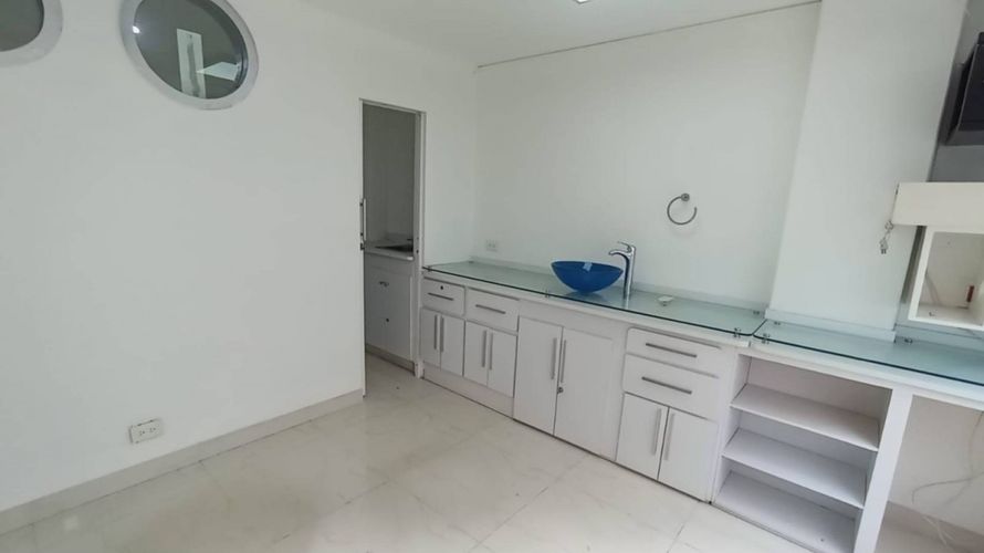 Local en arriendo en Santa Monica, Cali, 90 m² · foto 13 de 24