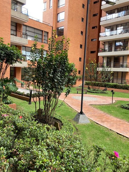 Apartamento de 3 alcobas en venta en Colina Campestre, Bogotá, 102 m² · foto 22 de 23