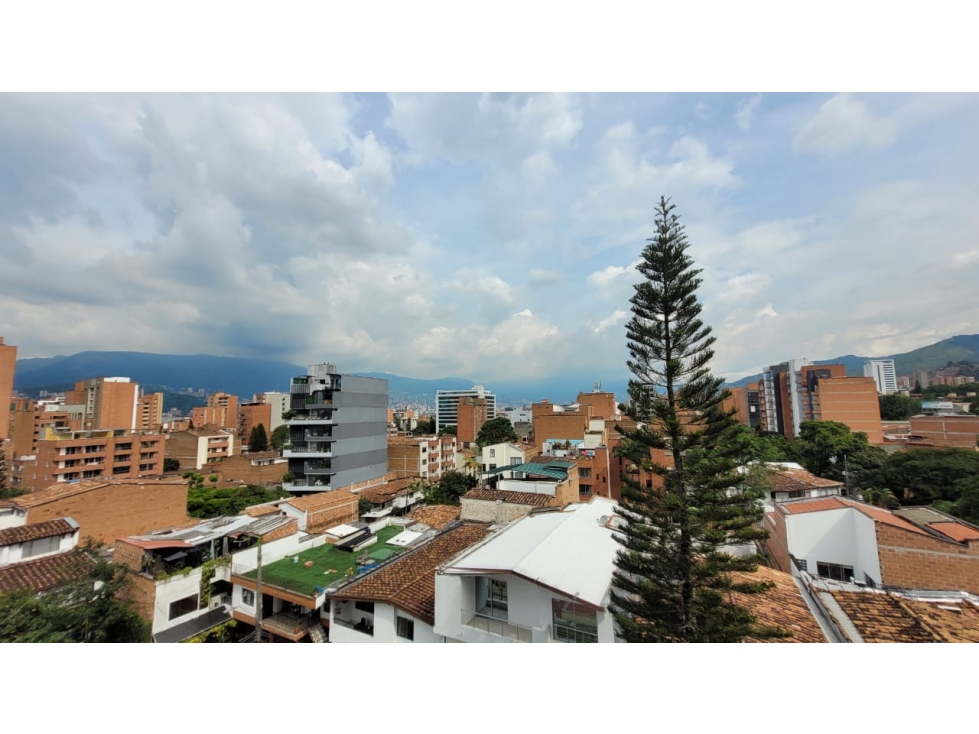 Apartamento en venta en Laureles, Medellín 2