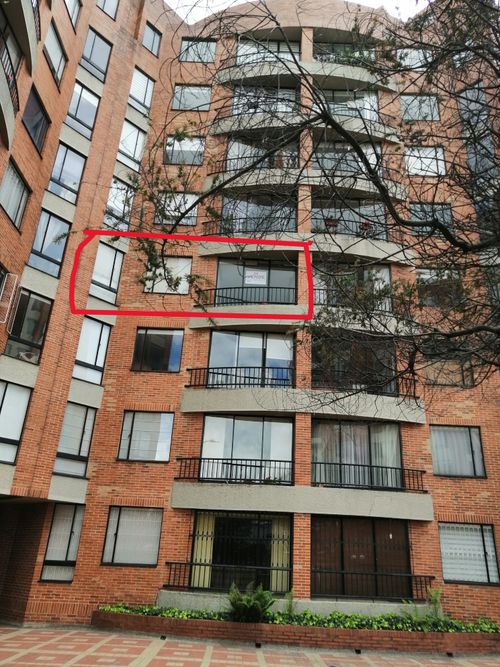 Apartamento de 3 alcobas en venta en Cedritos, Bogotá, 100 m² · foto 2 de 20
