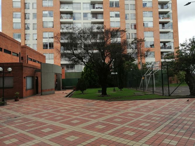 Apartamento de 3 alcobas en venta en Cedritos, Bogotá, 100 m² · foto 19 de 20