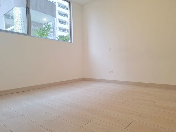 Apartamento de 2 alcobas en arriendo en El Poblado, Medellín, 79 m² · foto 6 de 13