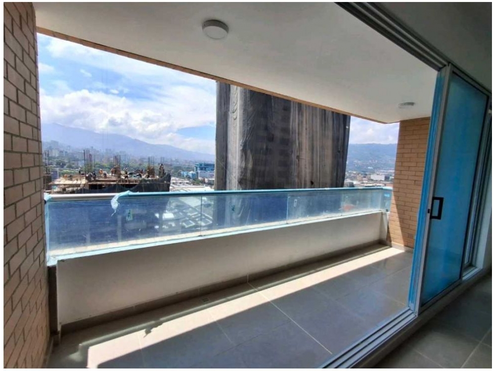 Apartamento en venta en El Poblado, Medellín 2
