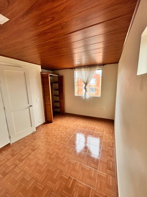Apartamento de 3 alcobas en venta en Quintanares Et. Vi, Soacha, 59 m² · foto 6 de 23